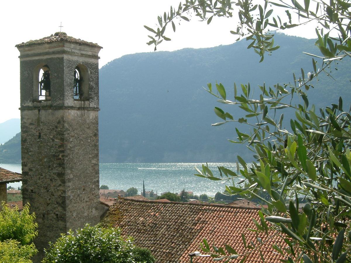 Albergo Ristorante Orazio Sale Marasino Exterior photo