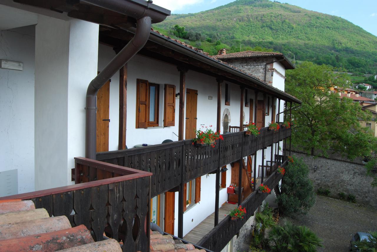 Albergo Ristorante Orazio Sale Marasino Exterior photo